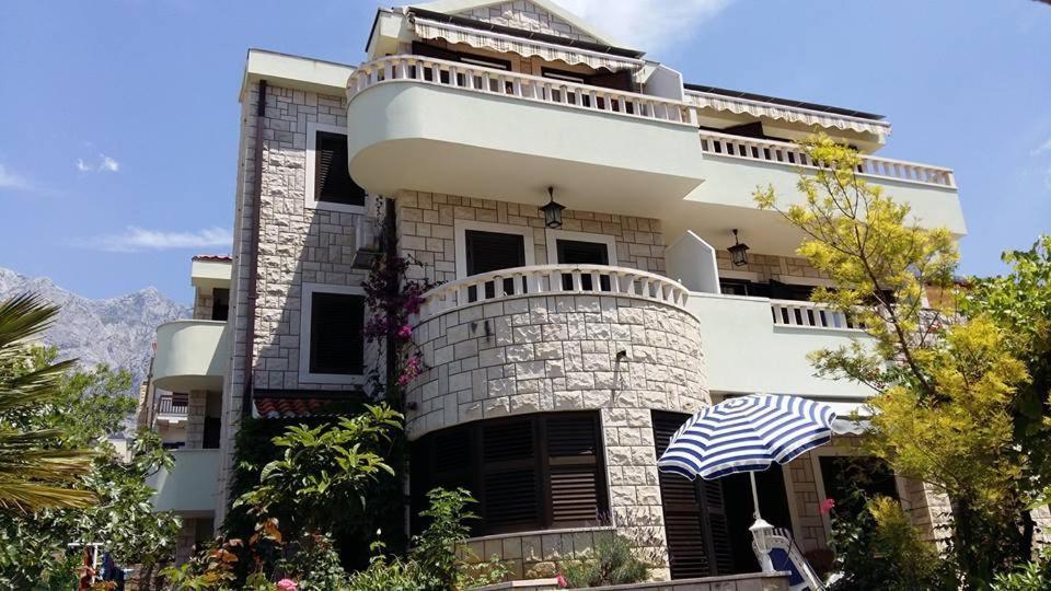 Guesthouse Mario&Marina Макарська Екстер'єр фото