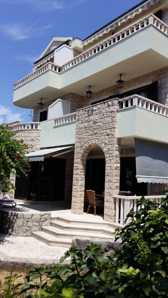 Guesthouse Mario&Marina Макарська Екстер'єр фото